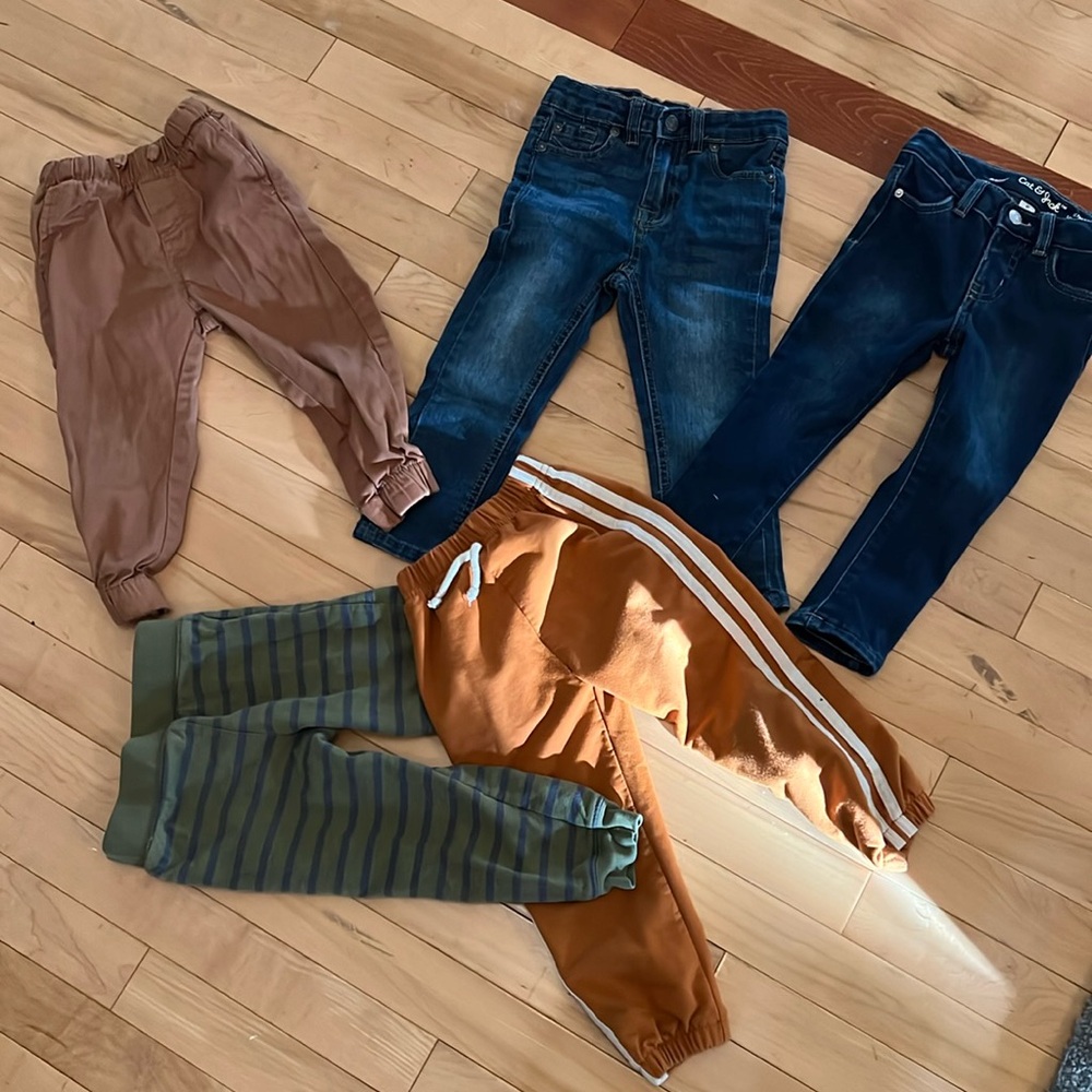 Set of five boys 2T pants